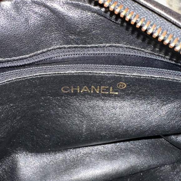 Brown Lambskin Chanel Camera Bag Crossbody - Picture 14 of 17